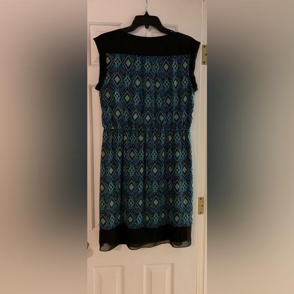 Geometric Pattern Mini Dress Size 14 - Picture 2 of 4